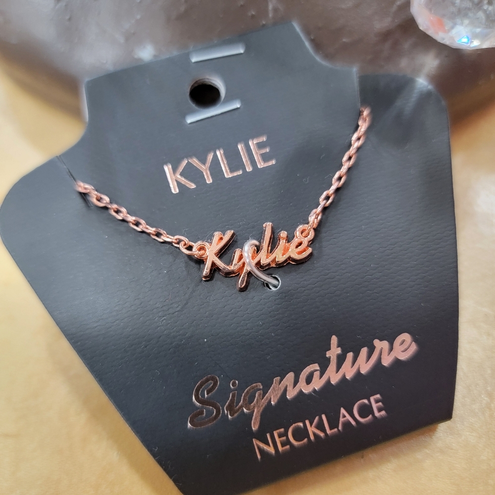 KYLIE Personalized Name Necklace In Rose Gold